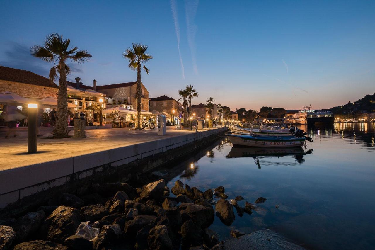 Hotel Hvar Йелса Екстериор снимка