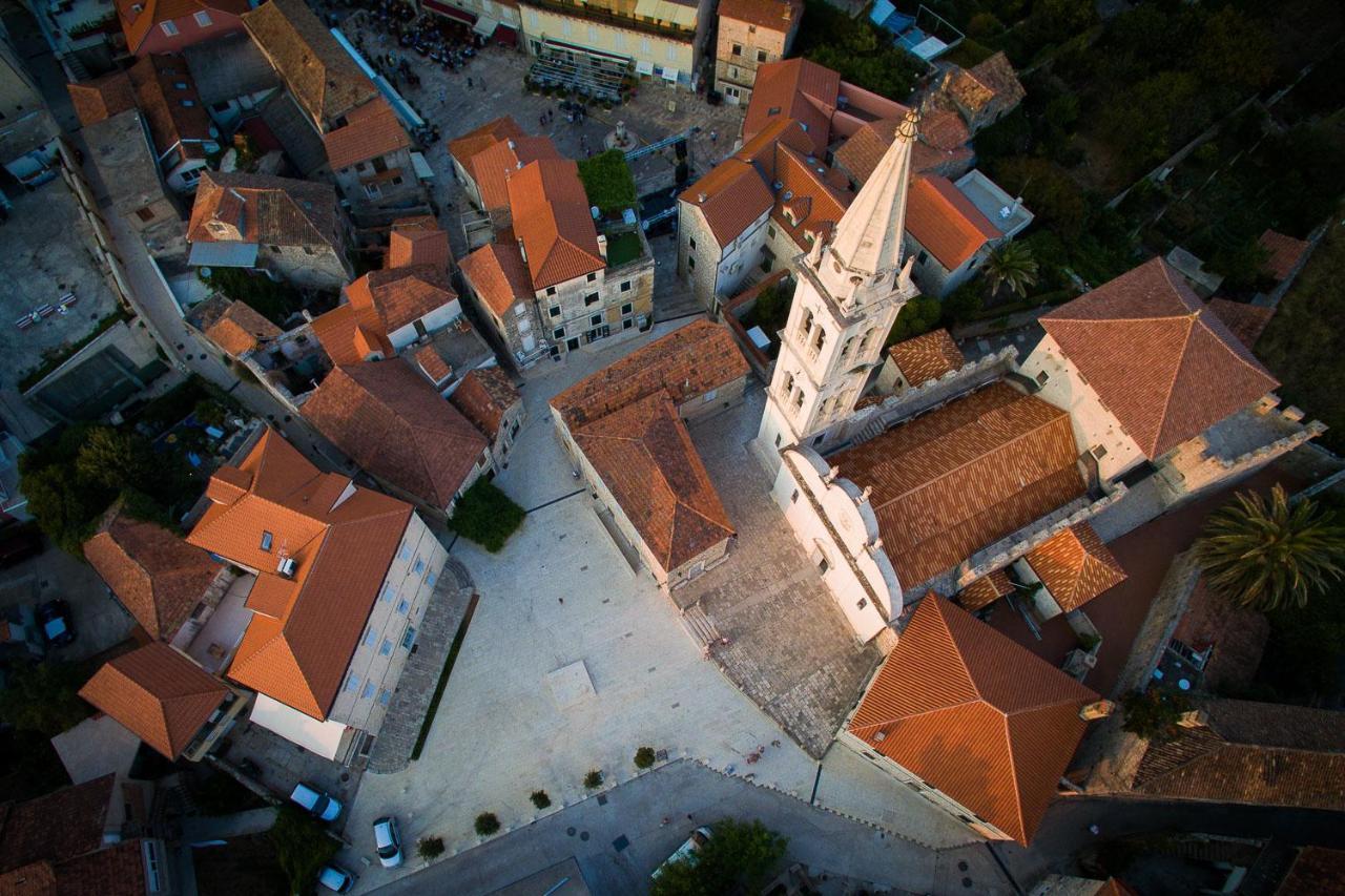 Hotel Hvar Йелса Екстериор снимка